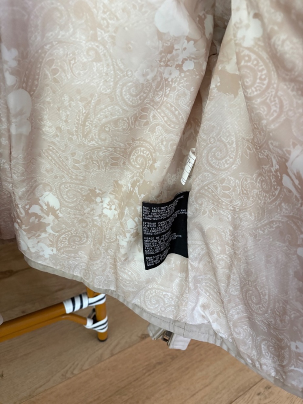 Woman jacket - Picture 3 of 5